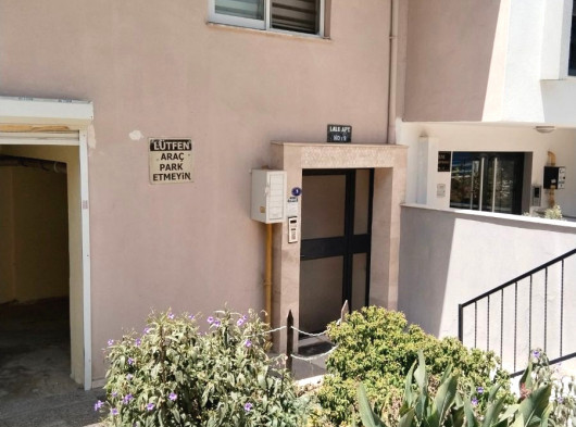 İzmir Karşıyaka Bahçelievler Mah. 2 + 1 Kiralık Daire