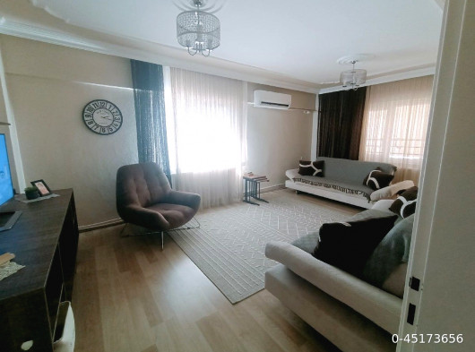 Girne Mahallesi Site İçerisinde Geniş 3+1 Daire