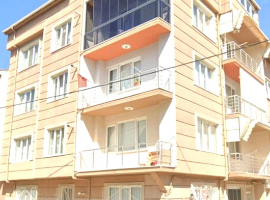 Sahibinden Merkezde 2+1 Köşe Daire - Karanlık Odası Yok
