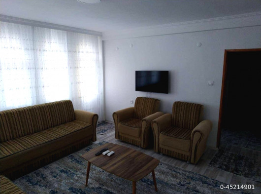 Silifke'de Merkezde 4+1 Eşyalı Kiralık Daire