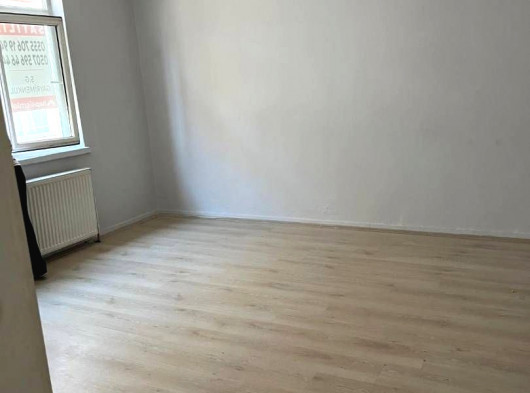 Polatlı Merkez'de Çarşıya Yürüme Mesafesinde 2+1 Katta Kiralık Daire