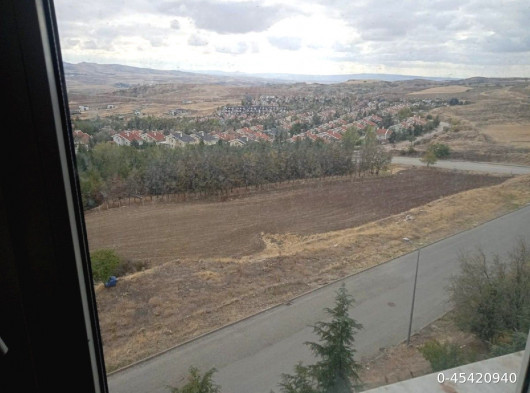 Yapracık Toki 137m² Manzaralı Orta Kat - üç cepheli daire.
