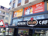 ESENYURT KIRAÇ'TA CADDE ÜZERİNDE SATILIK DAİRE شقة للبيع على الشارع في إسنيورت كيراج