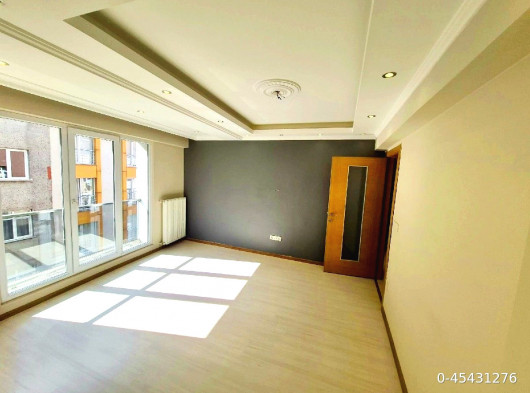 BAHÇELİEVLER BASIN SİTESİNE YAKIN 2+1 KİRALIK 4. KAT 8 YILLIK YENİ BİNADA 80 m2 GÜNEY CEPHELİ DAİRE
