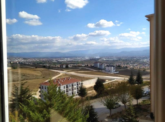İnegöl Akhisar Tokide masrafsız kiralık daire.