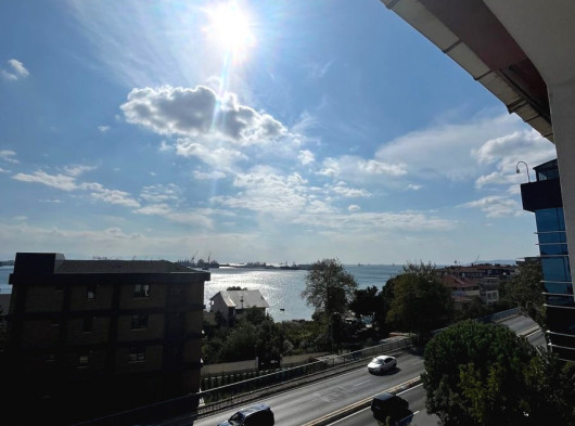 Sahil Bulvarı’nda Deniz Manzaralı 3+1 Daire – Kaçırılmayacak Fırsat!