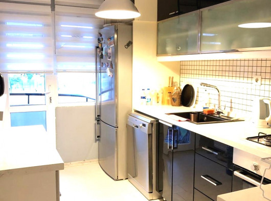 ? BUCAKOOP’TA KONUMU MÜKEMMEL, SİTE İÇİ 3+1 ARAKAT DAİRE