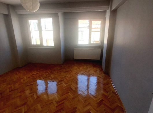 SAHİBİNDEN BEŞİKTAŞ HATTAT TAHSİN SOKAK’TA 2+1 SATILIK BOŞ DAİRE