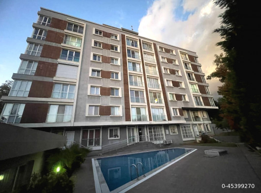 Sahibinden Kiralık 1+1 Daire ,Ful Eşyalı ,Havuzlu Binada Ara Katta Önü Açık