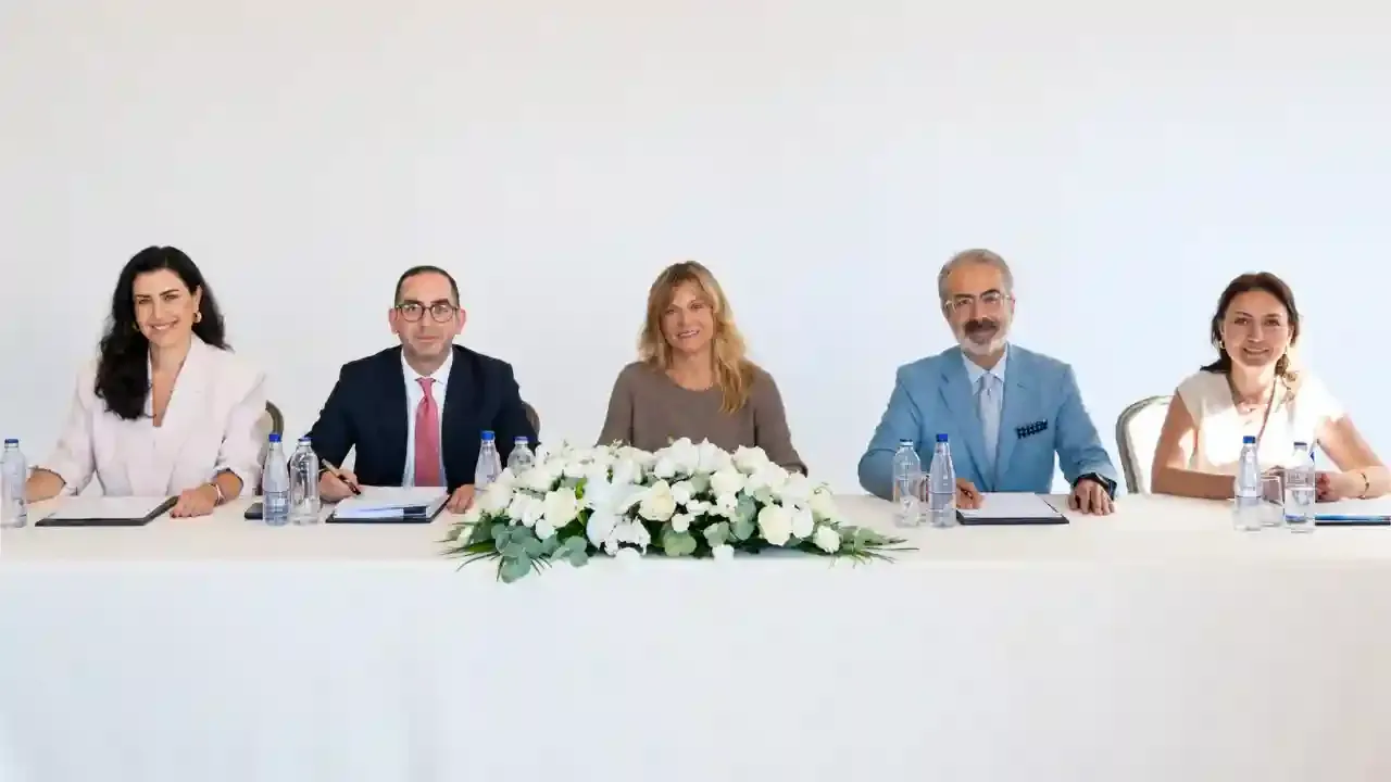 Çeşme’de otel ruhsatıyla satılan rezidans projesine tepkiler arttı